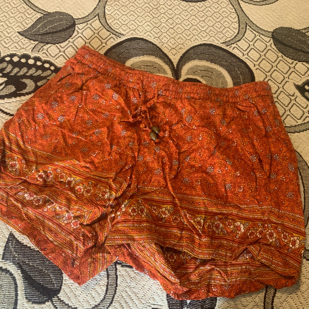 Old Navy print shorts